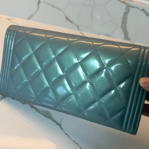 CHANEL Boy Quilted Long Flap Wallet in metallic blue with silver hardware - Picture 13 of 15
